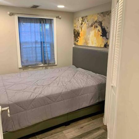 워싱턴 Block From Metro Free Street Parking! 아파트 외부 사진